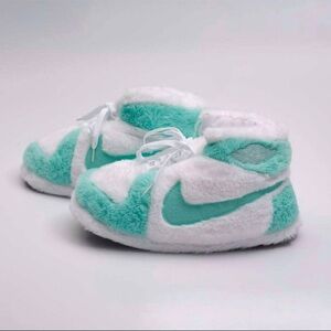Brand new mint green Nike dunk slippers one size fits all unisex